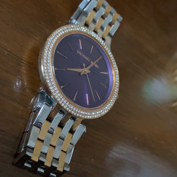 Michael kors two tone watch - Picture 3 of 3